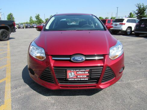 Used 2013 Ford Focus SE FWD image 9