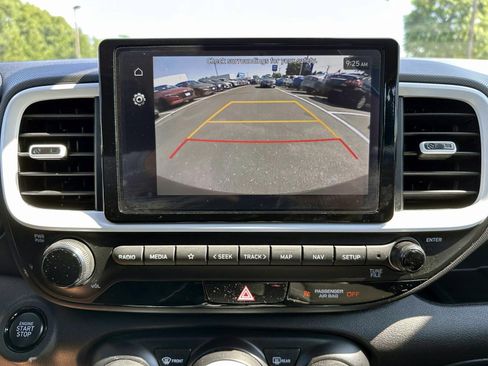 Used 2023 Hyundai Venue Limited w/ Cargo Package FWD image 23