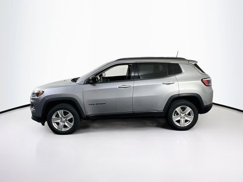 Used 2022 Jeep Compass Latitude w/ Convenience Group AWD/4WD image 8