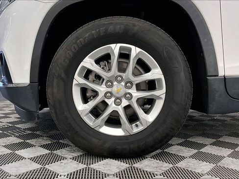 Used 2021 Chevrolet Traverse LT w/ LPO, Cargo Package AWD/4WD image 8