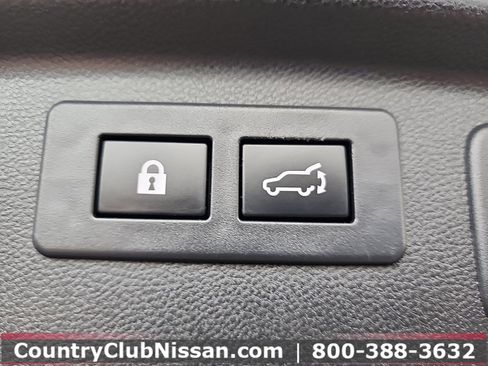 Used 2022 Subaru Forester Touring image 34