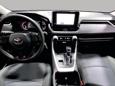 Used 2023 Toyota RAV4 LE AWD/4WD image 16