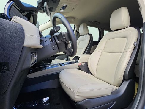 New 2026 Lincoln Corsair Premiere AWD/4WD image 13