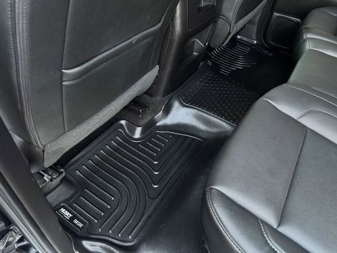 Used 2017 Chevrolet Silverado 1500 LTZ Z71 image 21