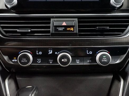 Used 2018 Honda Accord Sport image 20