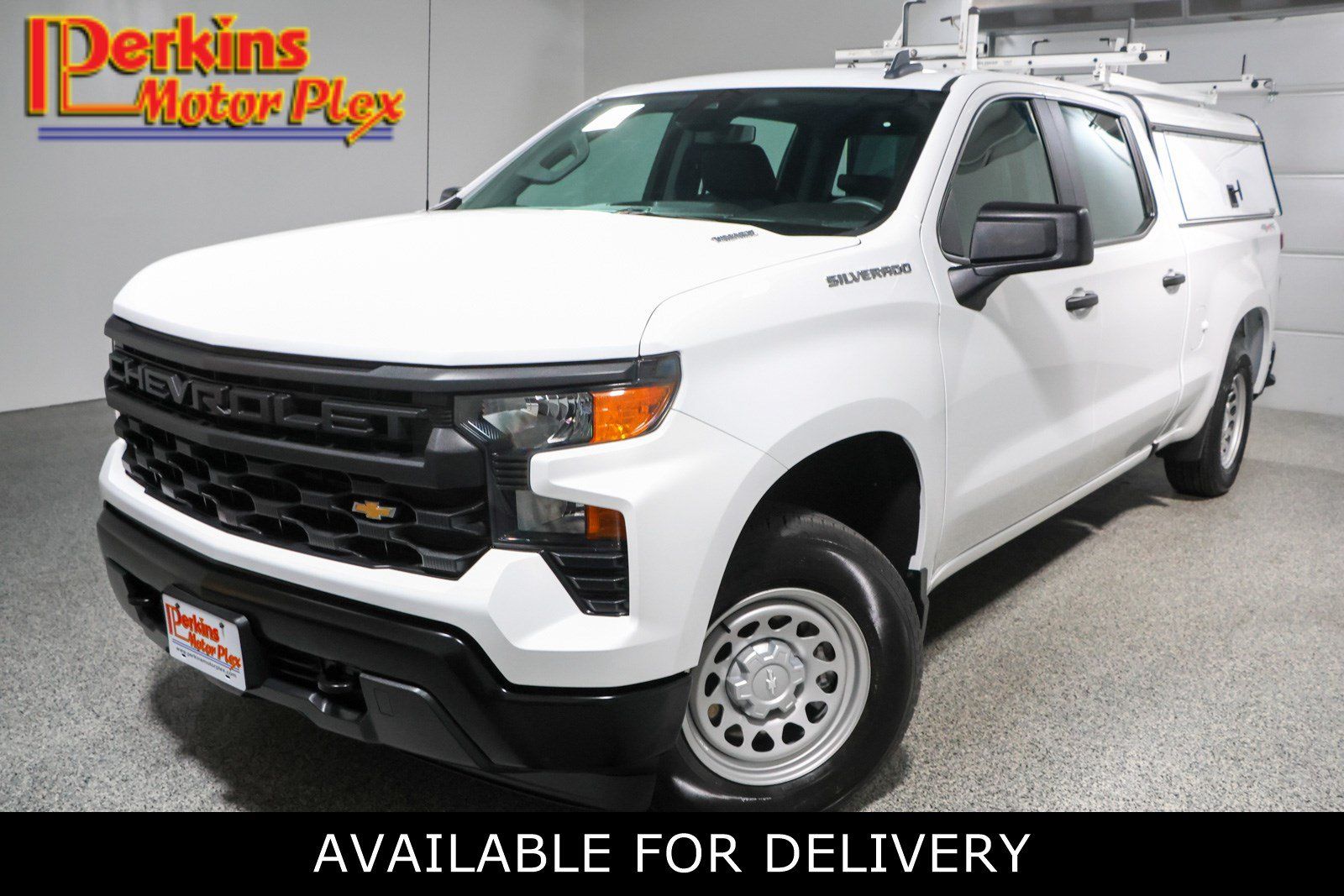 Used 2024 Chevrolet Silverado 1500 W/T w/ Trailering Package AWD/4WD image 1