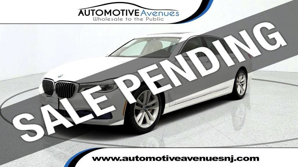 Used 2016 BMW 750i xDrive AWD/4WD image 1
