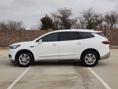 Used 2021 Buick Enclave Essence image 5