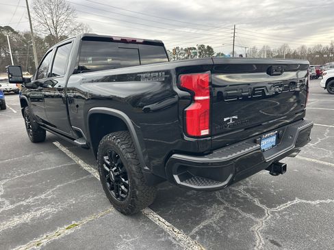 Certified 2025 Chevrolet Silverado 2500 LTZ w/ LTZ Plus Package image 6