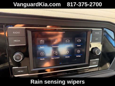 Used 2024 Volkswagen Jetta SE FWD image 20