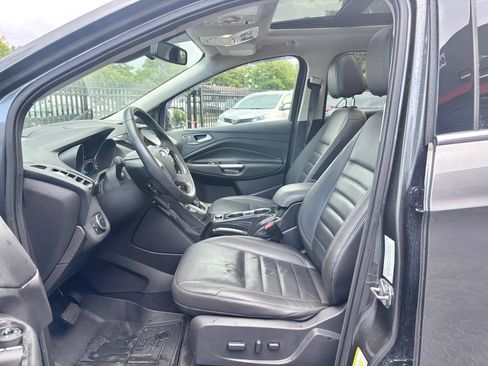 Used 2016 Ford Escape Titanium w/ Equipment Group 301A FWD image 9