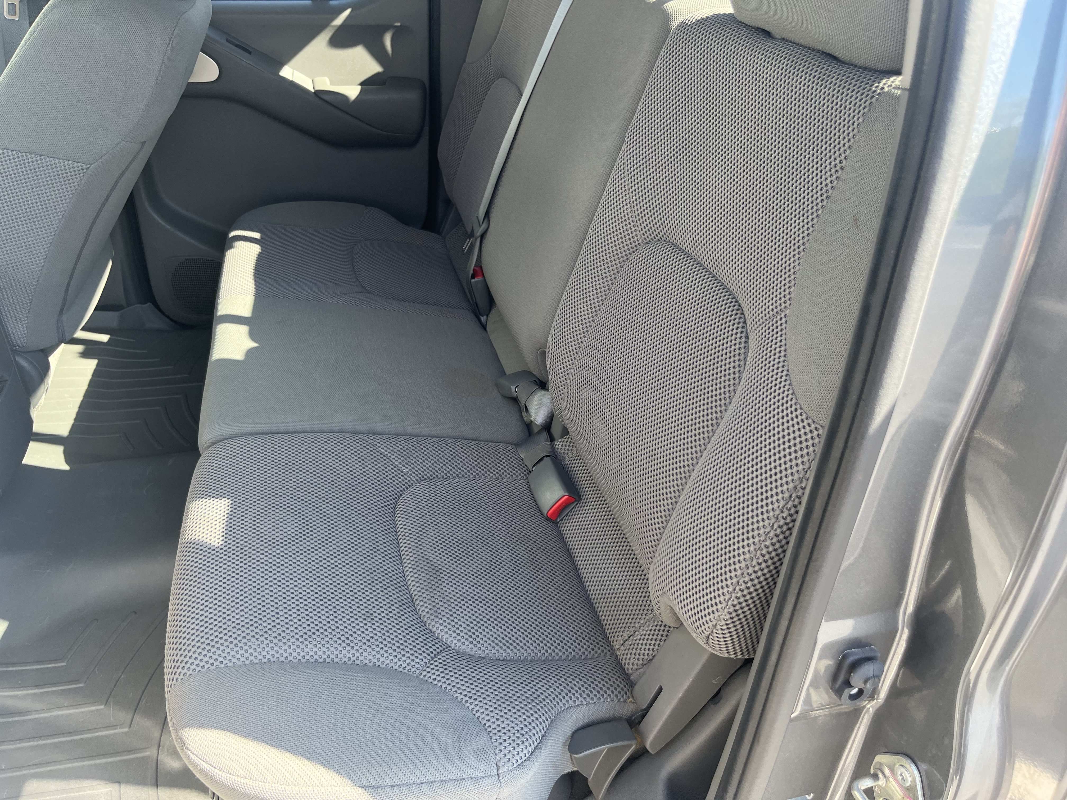 Used 2019 Nissan Frontier SV w/ Value Truck Package AWD/4WD image 16