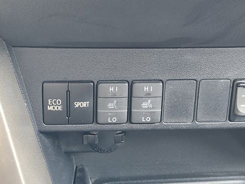 Used 2015 Toyota RAV4 Limited w/ Technology Package AWD/4WD image 11