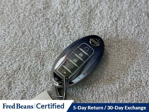 Used 2021 Nissan Sentra SV w/ SV Premium Package image 30