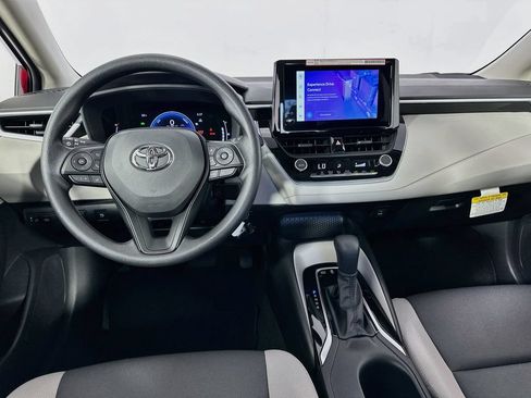 Used 2026 Toyota Corolla LE FWD image 22