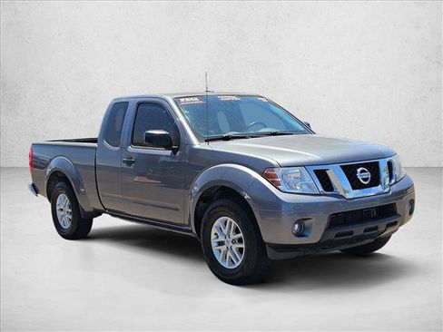Used 2017 Nissan Frontier SV w/ SV Value Truck Package RWD image 3