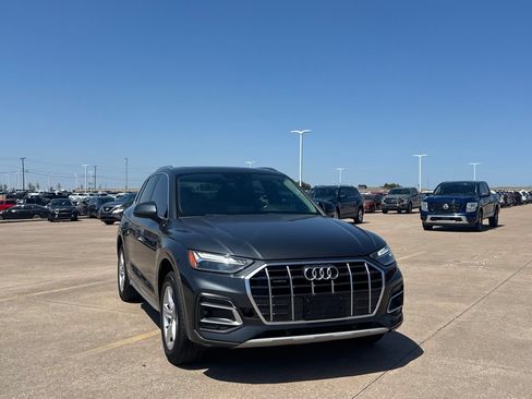 Used 2021 Audi Q5 2.0T Premium w/ Convenience Package AWD/4WD image 3