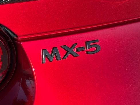 Used 2023 MAZDA MX-5 Miata Grand Touring image 24