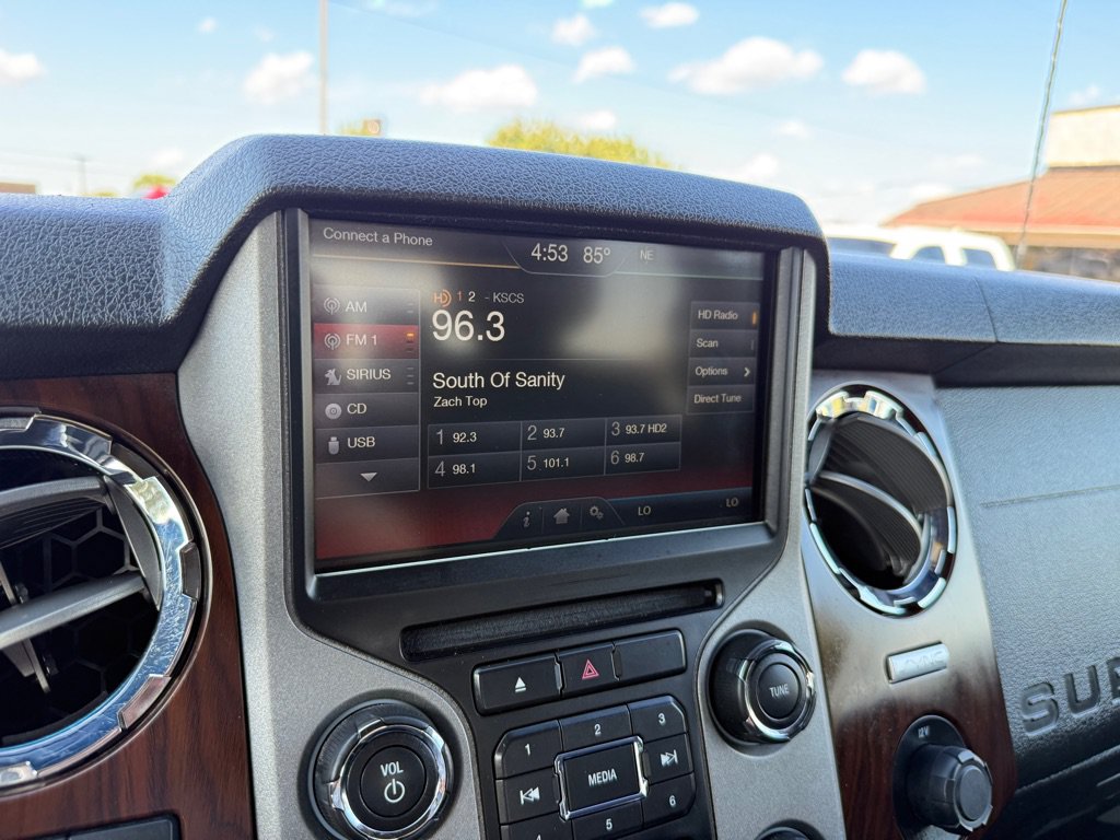 Used 2016 Ford F350 Lariat w/ Lariat Ultimate Package AWD/4WD image 33