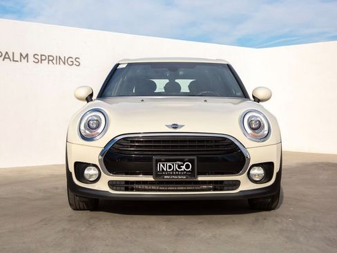 Used 2017 MINI Cooper Clubman image 4
