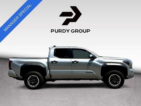 Used 2024 Toyota Tacoma TRD Off-Road AWD/4WD image 9