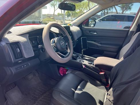 Used 2022 Nissan Pathfinder SL w/ SL Premium Package AWD/4WD image 3