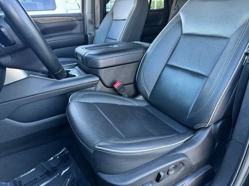 Used 2024 Chevrolet Tahoe Premier AWD/4WD image 5