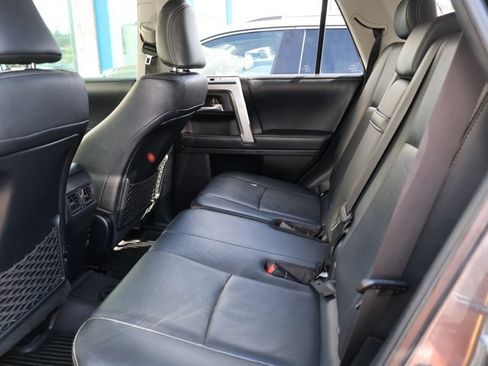 Used 2017 Toyota 4Runner Limited AWD/4WD image 26