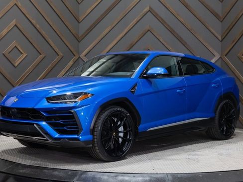 Used 2020 Lamborghini Urus image 24