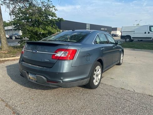 Used 2010 Ford Taurus SEL FWD image 3