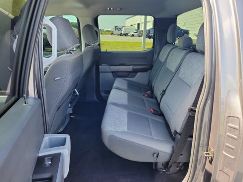 Certified 2021 Ford F150 XLT w/ Trailer Tow Package RWD image 10