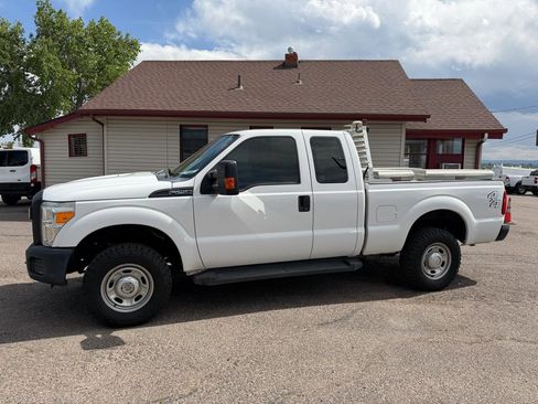 Used 2016 Ford F250 XL w/ Power Equipment Group AWD/4WD image 2