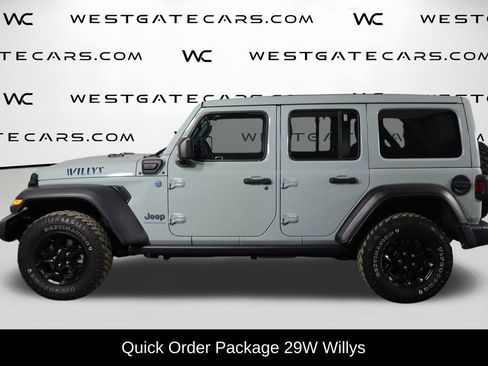 Used 2023 Jeep Wrangler Unlimited w/ Sun & Screen Package AWD/4WD image 4