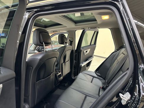 Used 2014 Mercedes-Benz GLK 350 2WD image 36