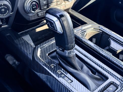 Used 2018 Ford F150 Platinum w/ Equipment Group 701A Luxury image 16