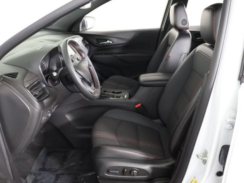 Used 2024 Chevrolet Equinox RS AWD/4WD image 31