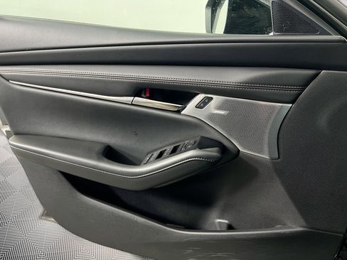 Used 2022 MAZDA MAZDA3 s image 18