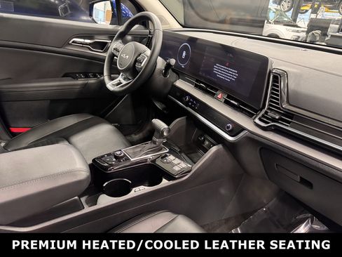 Certified 2025 Kia Sportage SX image 4