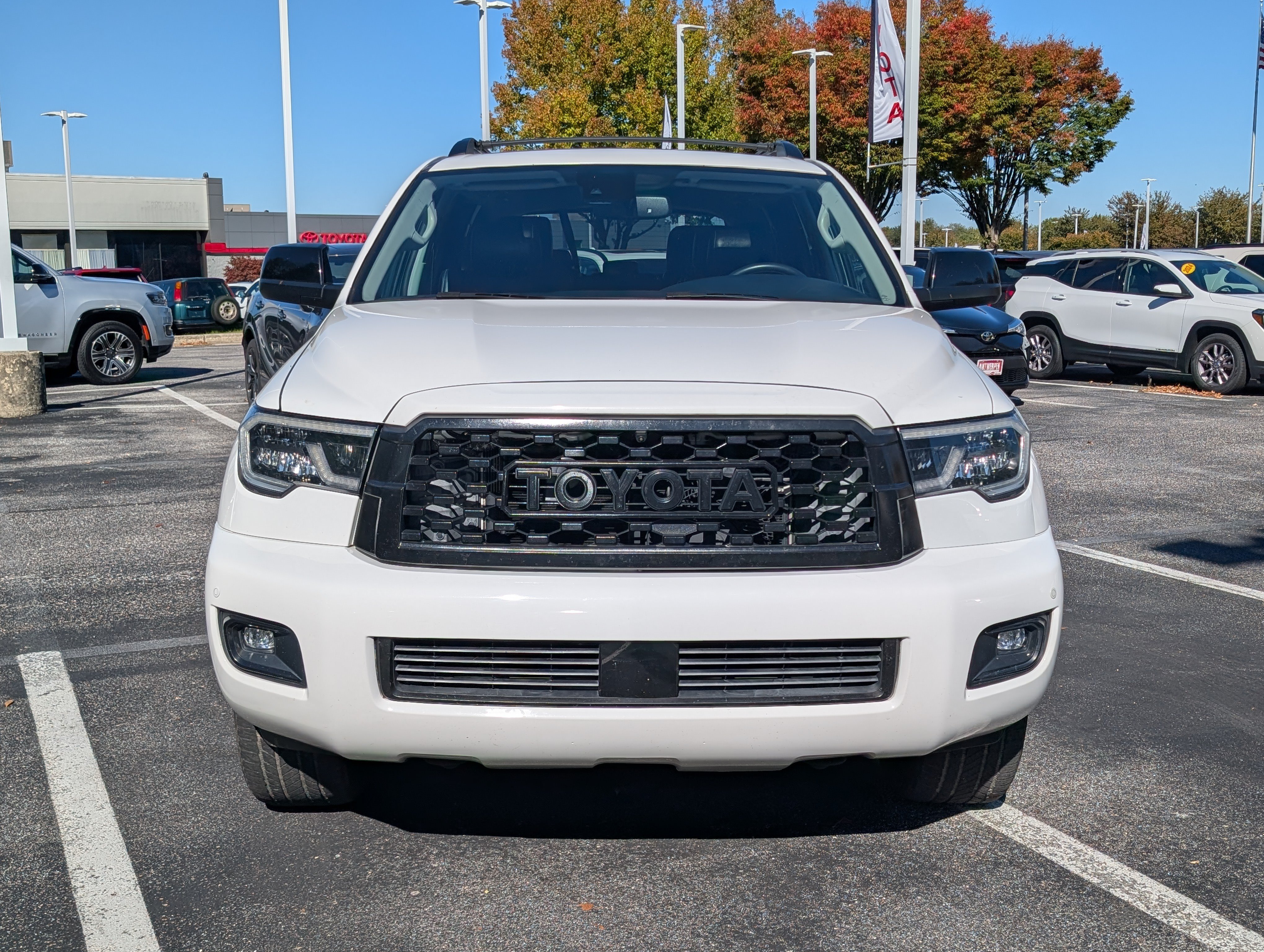 Used 2018 Toyota Sequoia TRD Sport AWD/4WD image 8