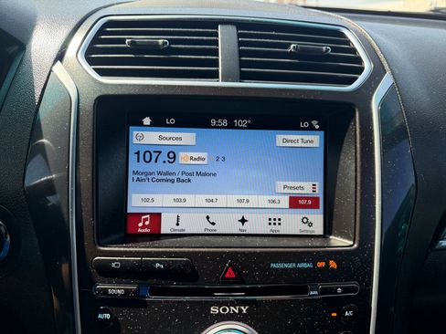 Used 2017 Ford Explorer Sport w/ Equipment Group 401A AWD/4WD image 22