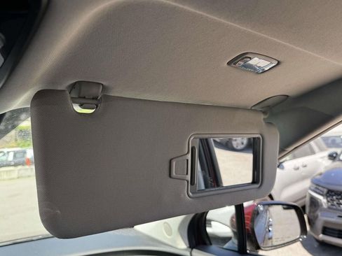 Certified 2026 Kia Carnival FWD image 29