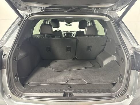 Used 2023 Chevrolet Equinox Premier AWD/4WD image 30