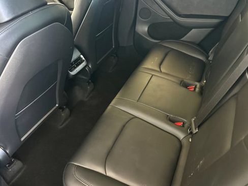 Used 2023 Tesla Model Y AWD image 14