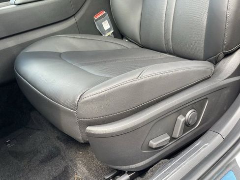 New 2025 Hyundai Sonata Limited image 19