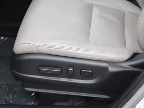 Used 2015 Honda CR-V EX-L image 17