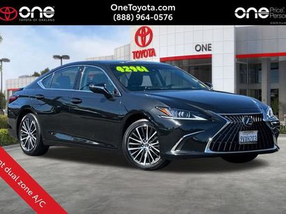 Used 2025 Lexus ES 300h w/ Premium Package