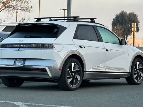 New 2026 Hyundai Ioniq 5 Limited image 4
