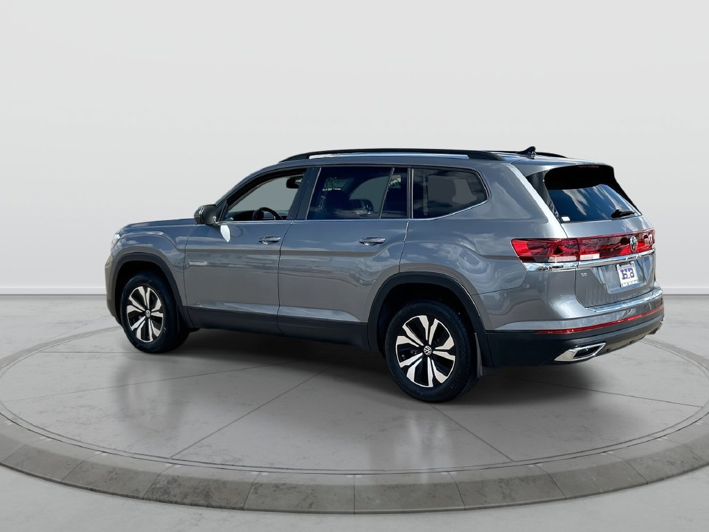 Used 2025 Volkswagen Atlas SE FWD image 6