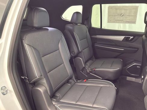 New 2026 Buick Enclave Preferred w/ Power Package AWD/4WD image 32