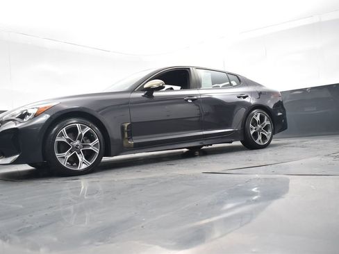 Certified 2020 Kia Stinger GT-Line image 24